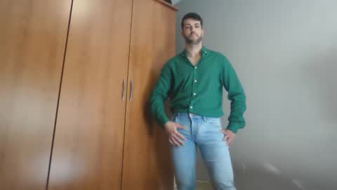 Snapshot of pitruki00 chatting on February 21, 2026, 1:45 pm pitruki00 online show from February 21, 2026, 1:45 pm