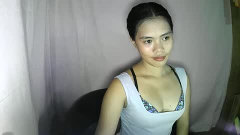 Snapshot of pixie_naughtyx chatting on September 24, 2025, 7:12 am pixie online show from September 24, 2025, 7:12 am