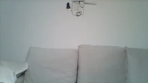 Majesty online show from October 18, 2025, 8:15 am