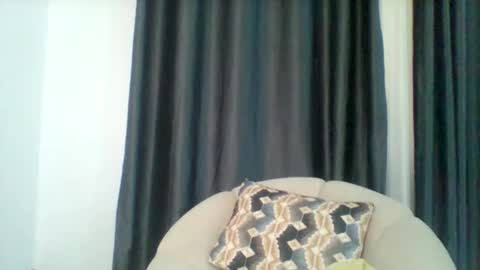 Majesty online show from November 24, 2025, 3:17 am