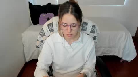 Snapshot of pixiedaemon chatting on June 30, 2026, 4:52 pm pixie online show from June 30, 2026, 4:52 pm