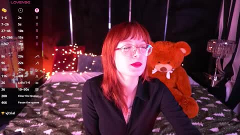 Snapshot of pixiepeachh chatting on February 7, 2026, 10:24 pm pixiepeachh online show from February 7, 2026, 10:24 pm