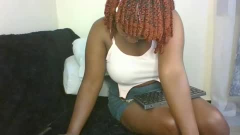 pixietease1 online show from September 13, 2025, 7:24 pm