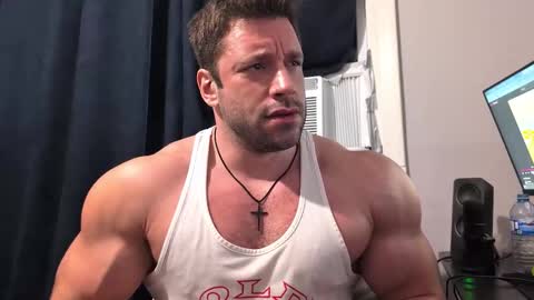 pizza_biceps online show from January 17, 2026, 4:28 am