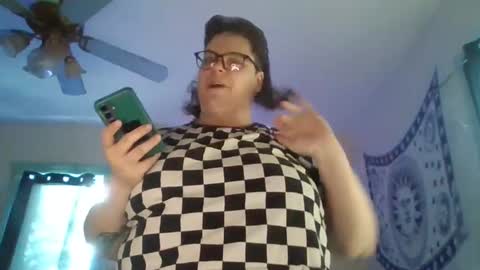 Snapshot of pizzabuttstuff chatting on January 24, 2025, 4:28 pm daddy pizza online show from January 24, 2025, 4:28 pm