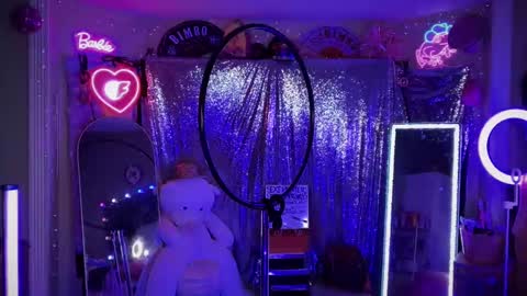 Dumb bimbo fuck doll online show from November 17, 2025, 2:50 am