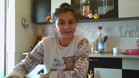 pleas3s_sweet online show from March 10, 2025, 7:42 am