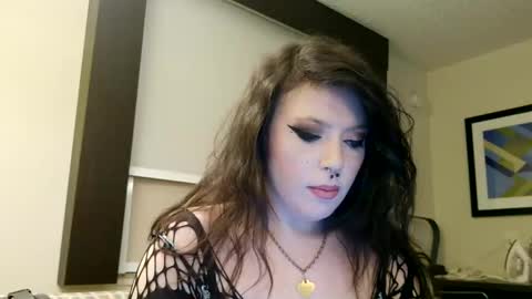 pleasantdinosaurus7537 online show from May 13, 2026, 5:38 am