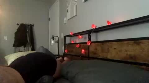 pleasemesami online show from October 17, 2025, 8:55 pm