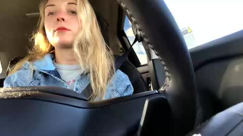 pleasemesami online show from October 26, 2025, 10:36 pm