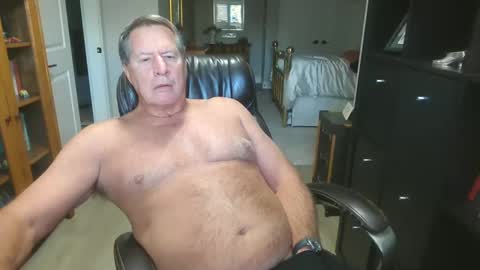 Snapshot of pleeeezeher chatting on October 26, 2025, 3:40 pm pleeeezeher online show from October 26, 2025, 3:40 pm