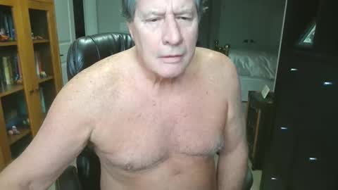 Snapshot of pleeeezeher chatting on February 16, 2026, 9:33 pm pleeeezeher online show from February 16, 2026, 9:33 pm