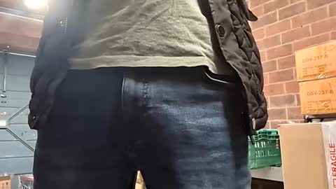 Snapshot of po13o chatting on October 27, 2025, 11:03 am po13o online show from October 27, 2025, 11:03 am