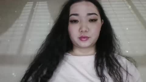 Erica online show from April 16, 2026, 9:54 am