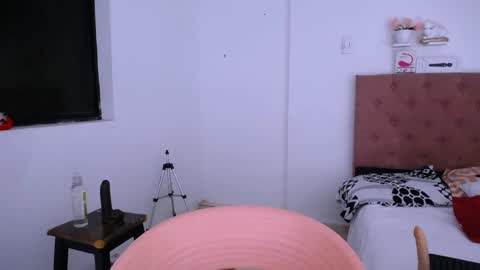 Snapshot of pocahontas_mcry chatting on January 9, 2025, 11:34 pm pocahontas online show from January 9, 2025, 11:34 pm