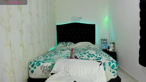 Snapshot of pocahontasweetss chatting on June 8, 2026, 1:28 am I dream of having many followers online show from June 8, 2026, 1:28 am