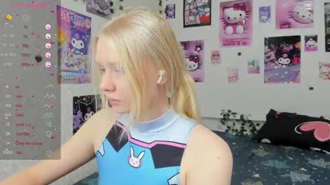 Snapshot of pocet_barbie chatting on February 1, 2025, 3:30 am Mary online show from February 1, 2025, 3:30 am