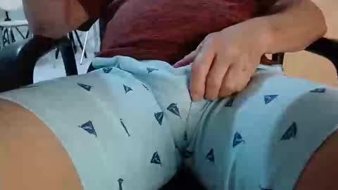 podolatra3 online show from September 19, 2025, 10:10 pm