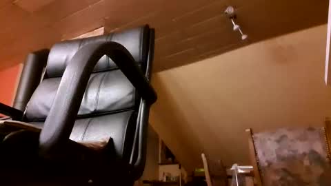 pointman72 online show from October 19, 2025, 8:31 pm