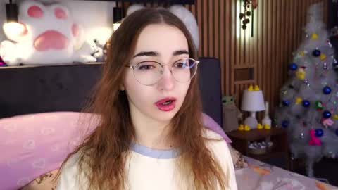 Snapshot of polly_bee chatting on January 19, 2026, 7:23 am Polly online show from January 19, 2026, 7:23 am