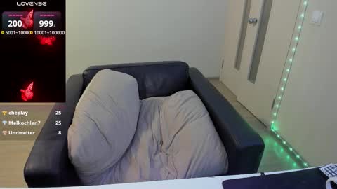 Polly online show from March 12, 2026, 11:33 pm