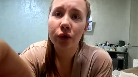 Snapshot of pollyandfill chatting on March 1, 2025, 4:44 pm PollyandFill online show from March 1, 2025, 4:44 pm