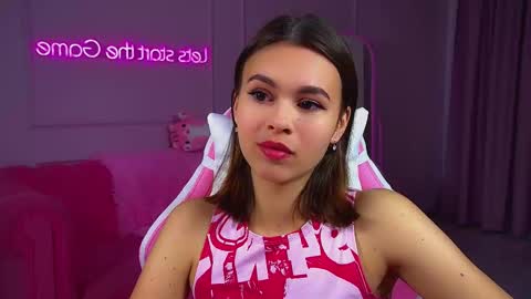 Snapshot of pollylanders chatting on September 14, 2025, 6:34 am Polly online show from September 14, 2025, 6:34 am