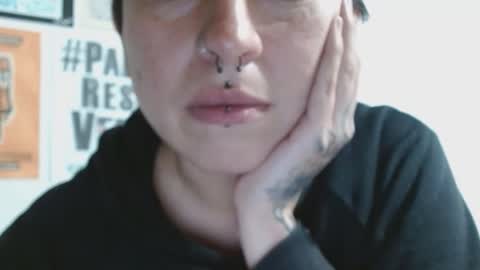 Poly online show from November 20, 2025, 3:50 am