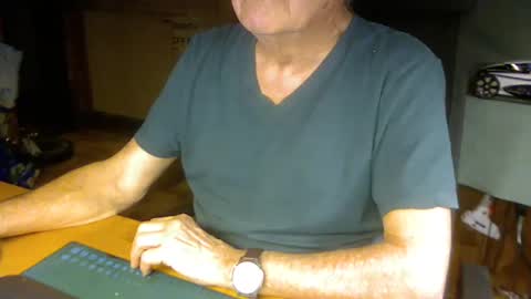 pomme1949 online show from January 28, 2025, 10:34 am