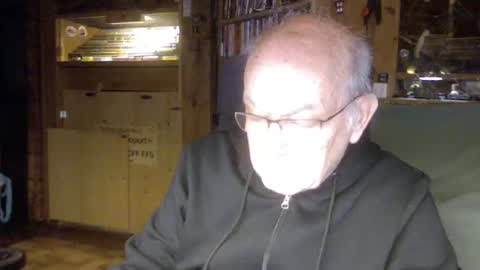 pomme1949 online show from February 17, 2025, 10:07 am