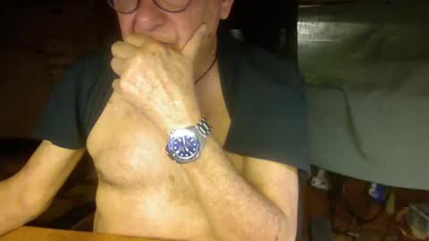 pomme1949 online show from March 12, 2025, 8:19 am