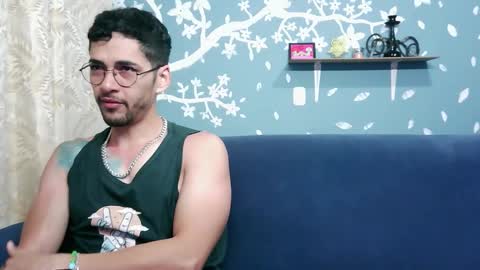 Snapshot of ponzothc chatting on November 23, 2025, 10:53 pm ponzothc online show from November 23, 2025, 10:53 pm