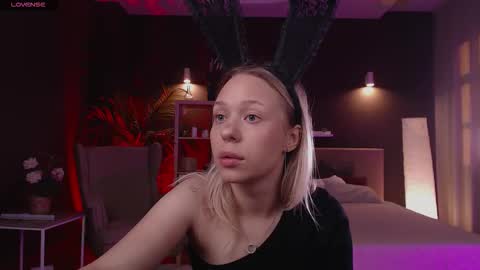 Eva online show from September 26, 2025, 1:09 am