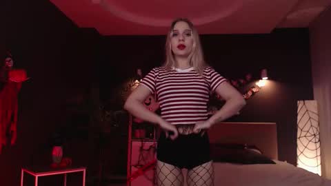 Eva online show from October 31, 2025, 1:06 am