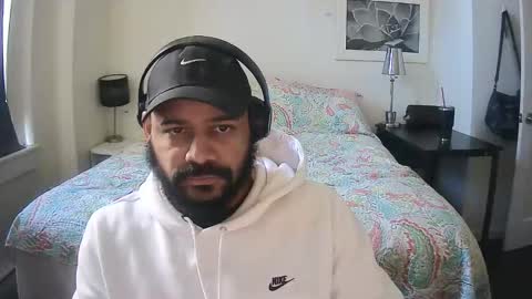 popfizzt online show from December 1, 2025, 5:29 pm