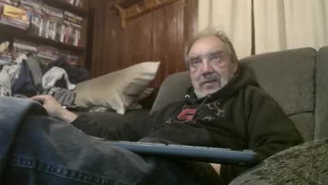 Snapshot of porkingit400 chatting on February 14, 2025, 11:20 pm porkingit400 online show from February 14, 2025, 11:20 pm