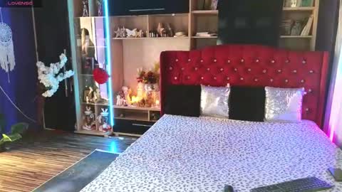 pornbubblebutt online show from February 13, 2026, 12:01 pm