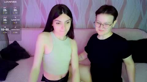 Ana and Tati online show from September 20, 2025, 7:15 pm