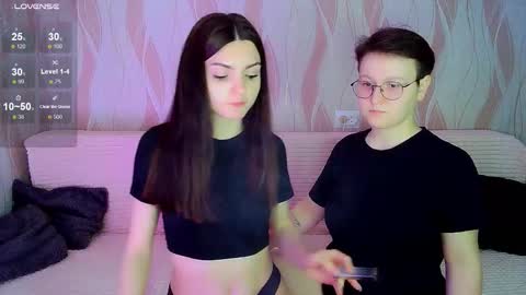 Ana and Tati online show from October 28, 2025, 7:16 pm