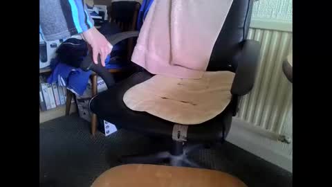 poshman65 online show from March 23, 2026, 10:52 am