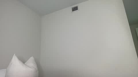 Selena online show from April 26, 2026, 9:01 pm