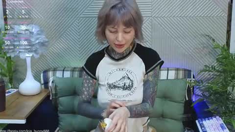 Lola online show from March 21, 2026, 5:01 am