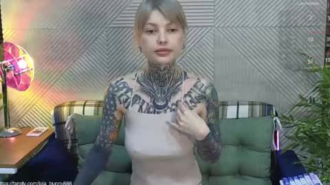 Lola online show from May 31, 2026, 4:31 am