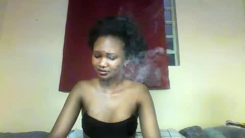 Snapshot of prettie_candy9 chatting on September 20, 2025, 12:17 pm Prettie candy9 online show from September 20, 2025, 12:17 pm