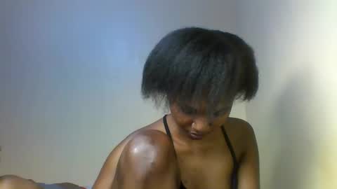 Snapshot of prettie_candy9 chatting on October 2, 2025, 2:02 pm Prettie candy9 online show from October 2, 2025, 2:02 pm