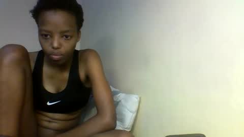 Snapshot of prettie_candy9 chatting on October 4, 2025, 12:19 am Prettie candy9 online show from October 4, 2025, 12:19 am