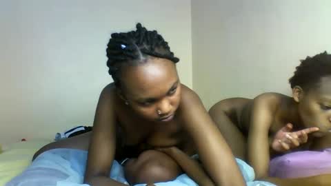Snapshot of prettie_candy9 chatting on October 10, 2025, 2:10 am Prettie candy9 online show from October 10, 2025, 2:10 am