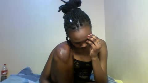 Snapshot of prettie_candy9 chatting on October 11, 2025, 3:54 pm Prettie candy9 online show from October 11, 2025, 3:54 pm