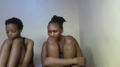 Snapshot of prettie_candy9 chatting on October 17, 2025, 12:47 am Prettie candy9 online show from October 17, 2025, 12:47 am