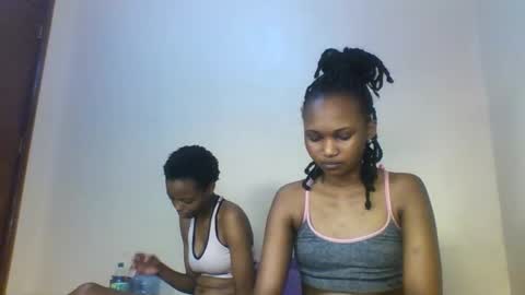 Snapshot of prettie_candy9 chatting on October 22, 2025, 2:45 am Prettie candy9 online show from October 22, 2025, 2:45 am